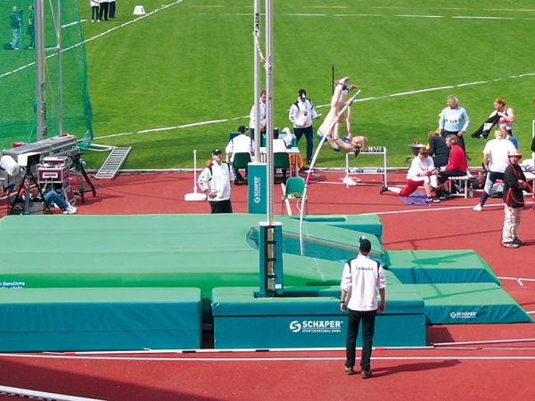 Стойки для прыжков с шестом “тип A”, сертифицированы IAAF